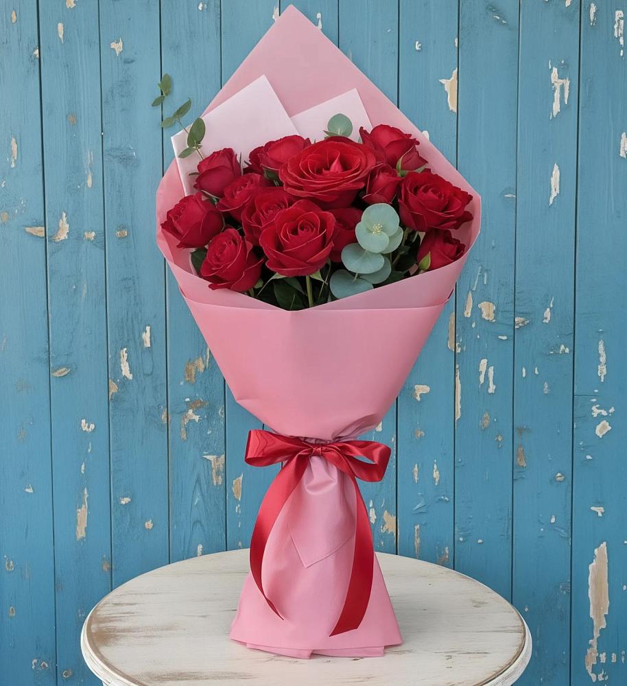 Букет цветов из: Розы в Змейке