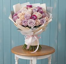 Букет цветов из:  Розы в Змейке