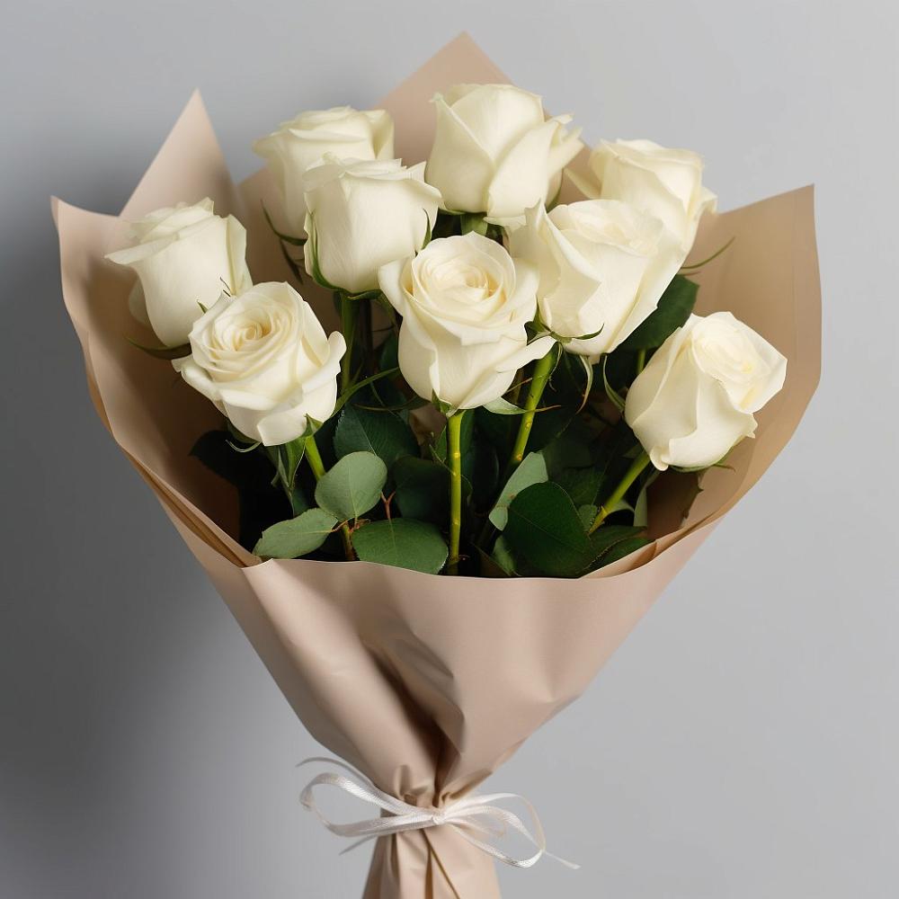 Букет 9 Белых роз Эдлесс Лав в Змейке