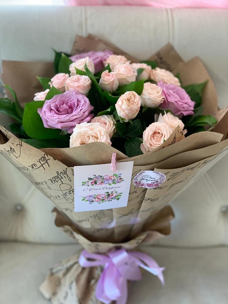 Букет цветов из: Розы в Змейке