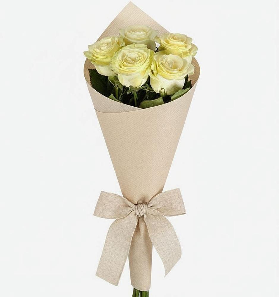 Букет цветов из: Розы в Змейке