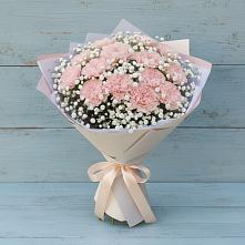 Букет цветов из:  Гвоздики в Змейке