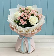 Букет цветов из:  Розы в Змейке