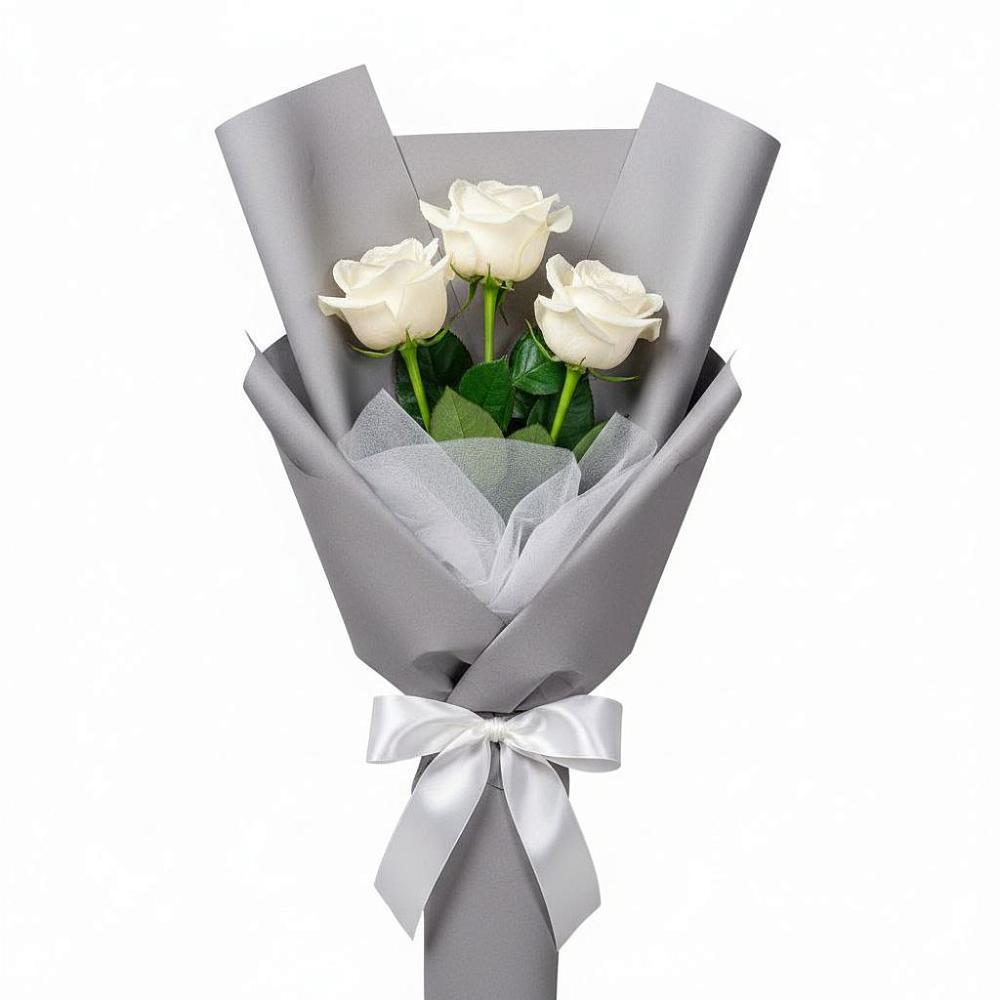 Букет 3 белые розы в Змейке