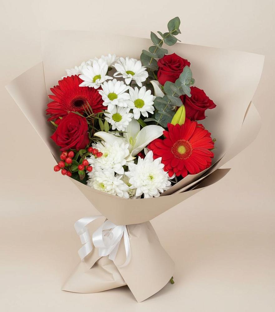 Букет цветов из: Розы, Хризантемы, Герберы и Лилии в Змейке