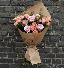 Букет цветов из:  Розы в Змейке