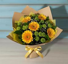 Букет цветов из:  Герберы и Хризантемы в Змейке