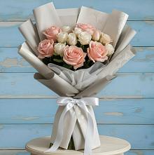 Букет цветов из:  Розы в Змейке