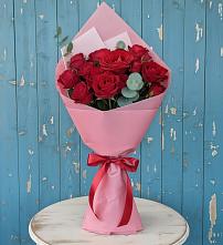 Букет цветов из:  Розы в Змейке