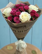 Букет цветов из:  Розы в Змейке